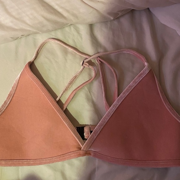 Hoaka Swim: Pink Velvet Bikini Set - Picture 6 of 9